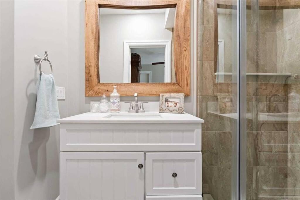 Perfection Near The River - 4 Bedroom Villa Complimentary Breakfast Delivered Daily To The Rental Niagara Falls Exterior foto