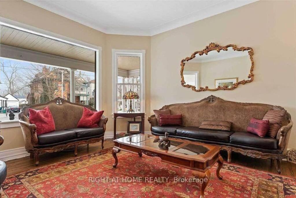 Perfection Near The River - 4 Bedroom Villa Complimentary Breakfast Delivered Daily To The Rental Niagara Falls Exterior foto